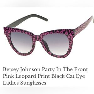 NWT Betsey Johnson sunglasses pink leopard print